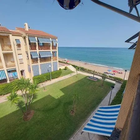 50 Metros De La Playa Apartment